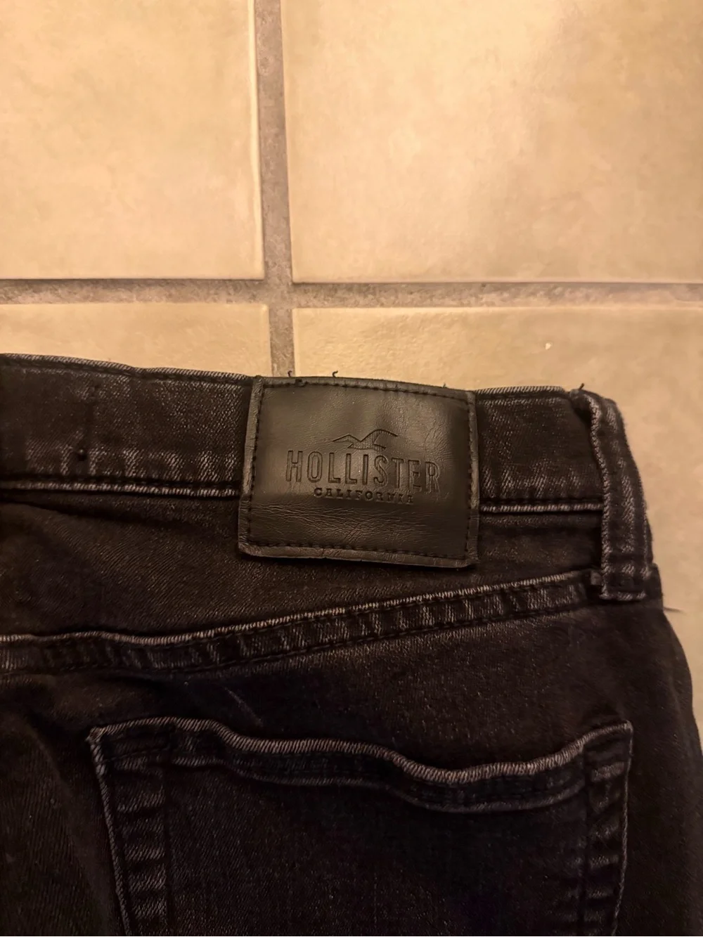 Hollister slim black